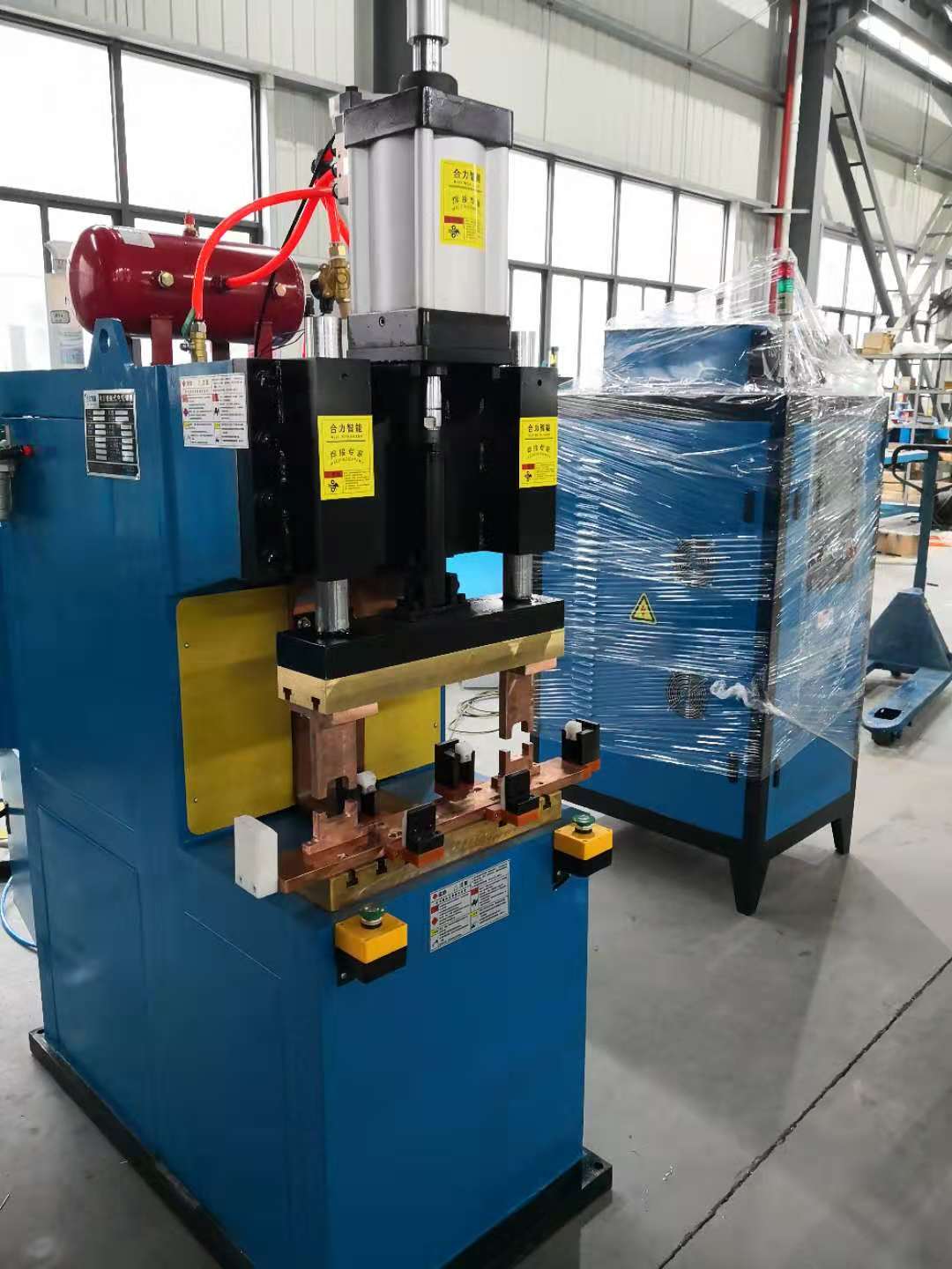 多點(diǎn)自動(dòng)焊機(jī)